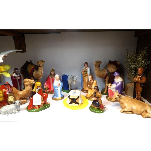 Vintage Hand Painted Ceramic 17 Piece Nativity Large Size Set preowned - Picture 1 of 4